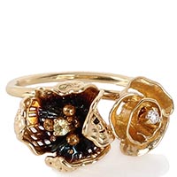Золотое кольцо Roberto Bravo с двумя цветами разного размера и драгоценными камнями, фото